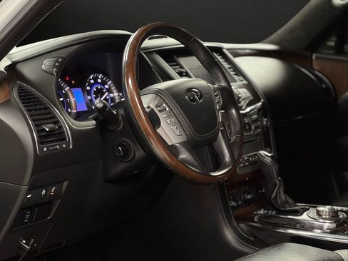 Used 2018 INFINITI QX80 4WD w/ Deluxe Technology Package image 16