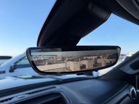 Used 2023 GMC Sierra 2500 AT4 w/ AT4 Premium Plus Package image 11