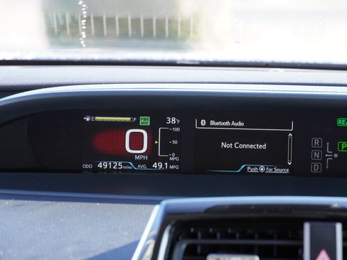 Certified 2022 Toyota Prius Prime LE image 31