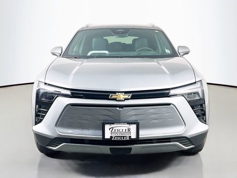 New 2026 Chevrolet Blazer EV LT image 2
