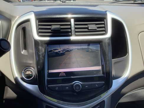 Used 2020 Chevrolet Sonic Premier FWD image 18
