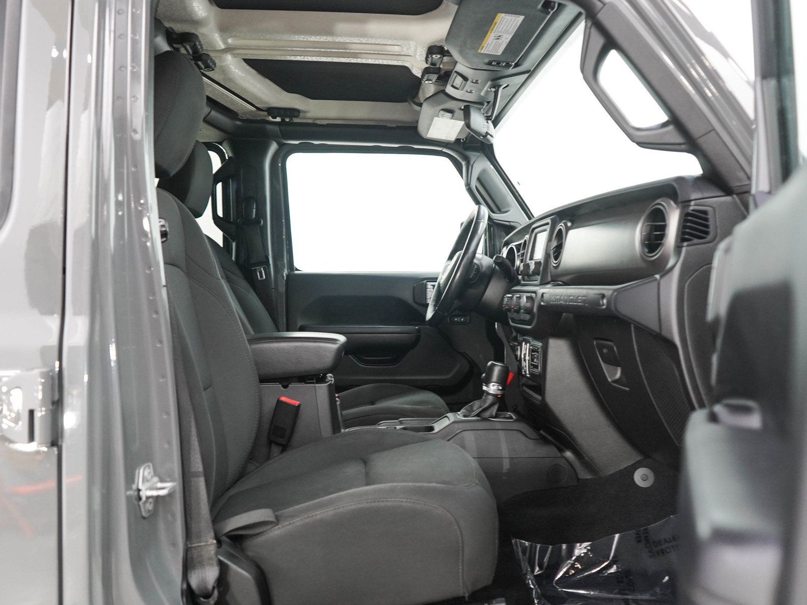 Used 2018 Jeep Wrangler Unlimited Sport S AWD/4WD image 11
