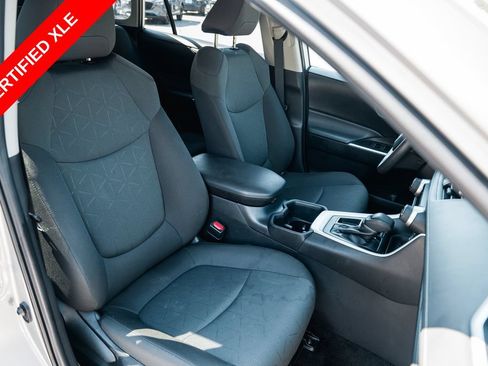 Certified 2025 Toyota RAV4 XLE FWD image 30