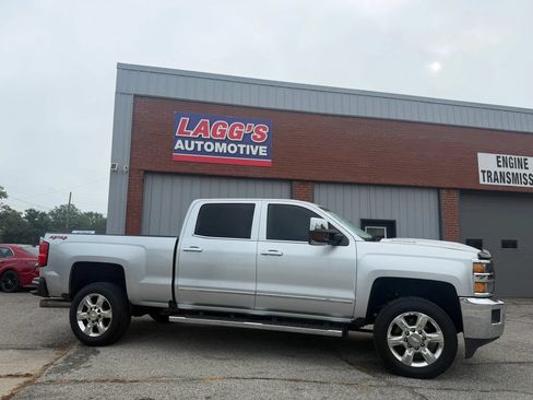 Used 2019 Chevrolet Silverado 2500 LTZ w/ Duramax Plus Package AWD/4WD image 16