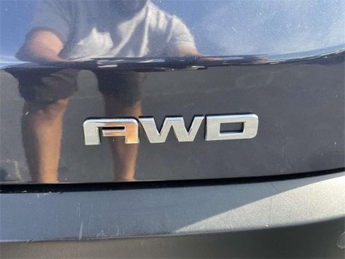 Used 2018 GMC Acadia SLT image 11