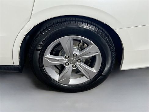 Used 2020 Honda Odyssey EX-L image 25