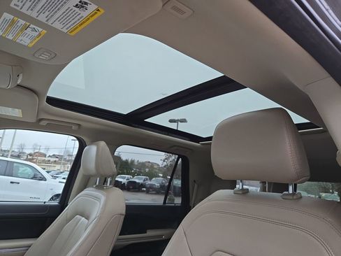 Used 2024 Ford Expedition Max Limited image 29
