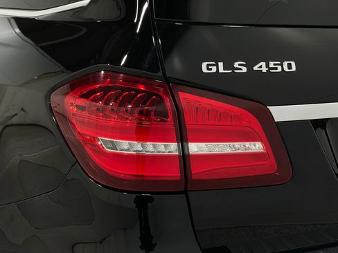 Used 2018 Mercedes-Benz GLS 450 4MATIC image 37