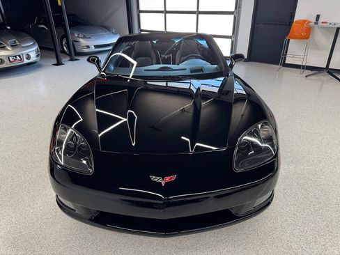 Used 2007 Chevrolet Corvette Convertible w/ Preferred Equipment Group RWD image 22