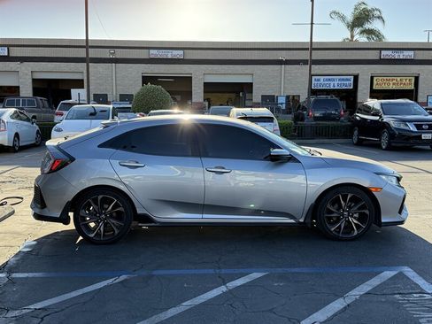 Used 2019 Honda Civic Sport image 4