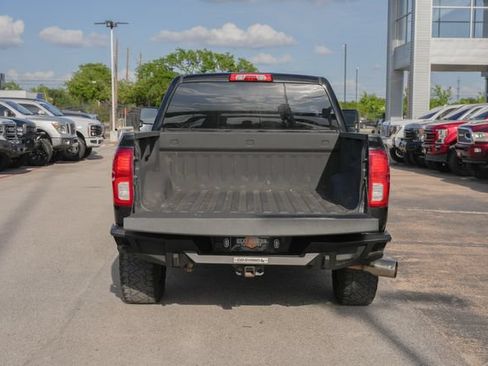 Used 2018 Chevrolet Silverado 1500 LT w/ Texas Edition AWD/4WD image 10