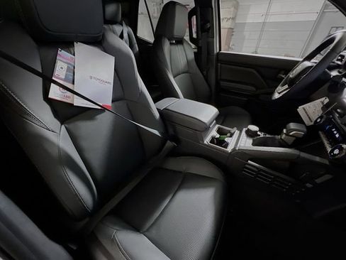 New 2026 Toyota 4Runner Limited AWD/4WD image 28
