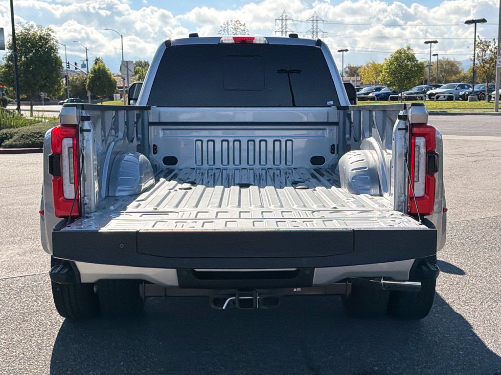 Used 2024 Ford F350 Platinum AWD/4WD image 16