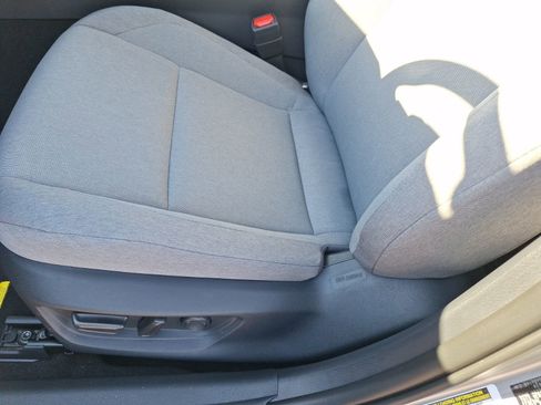 Used 2025 Toyota Camry LE image 16