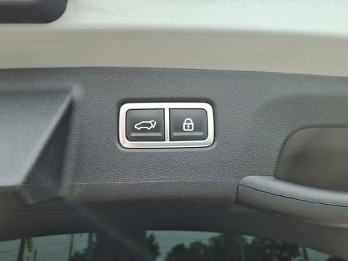 Used 2023 Kia Sorento EX w/ Panoramic Sunroof Package FWD image 27