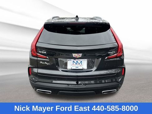 Used 2025 Cadillac XT4 Premium Luxury image 6