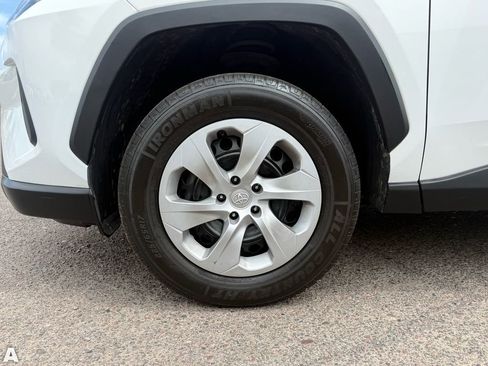 Used 2024 Toyota RAV4 LE FWD image 10
