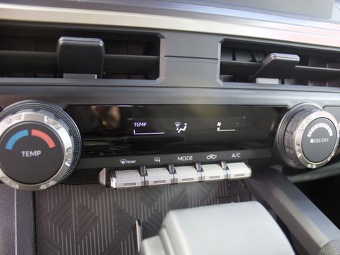 Used 2026 Toyota Tacoma SR5 image 17