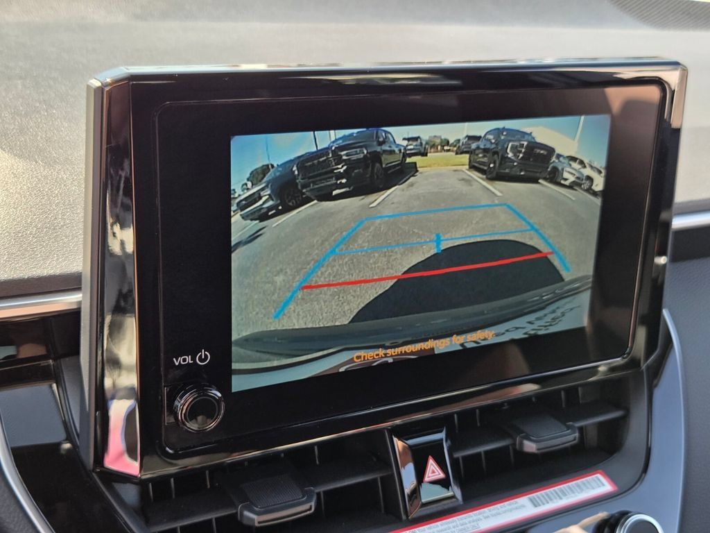 Used 2026 Toyota Corolla SE FWD image 18