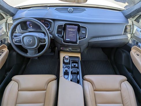 Certified 2024 Volvo XC90 B6 Ultimate w/ Lounge Package image 21