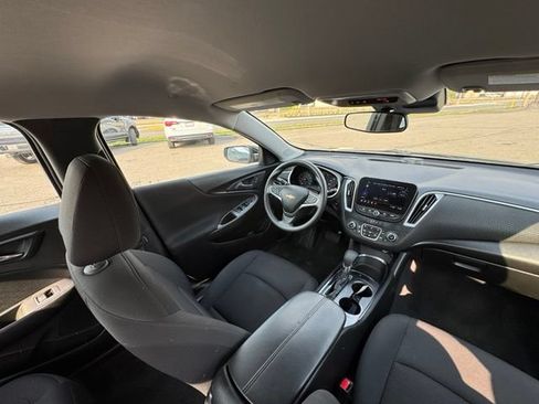 Used 2023 Chevrolet Malibu LT FWD image 25