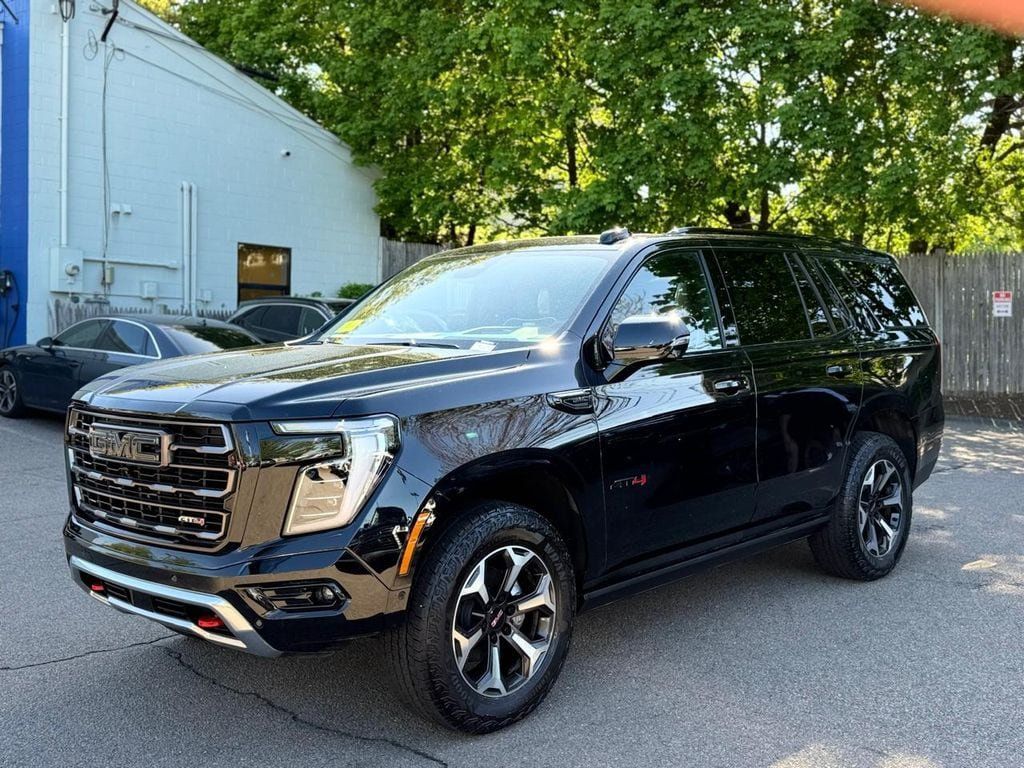 Used 2026 GMC Yukon AT4 Ultimate AWD/4WD image 2