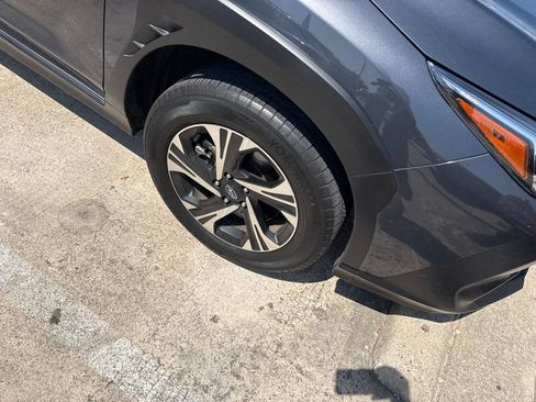 Used 2024 Subaru Crosstrek 2.0i Premium AWD/4WD image 5