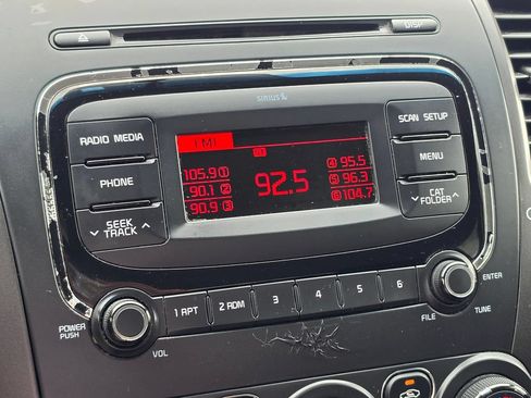 Used 2017 Kia Forte LX FWD image 18