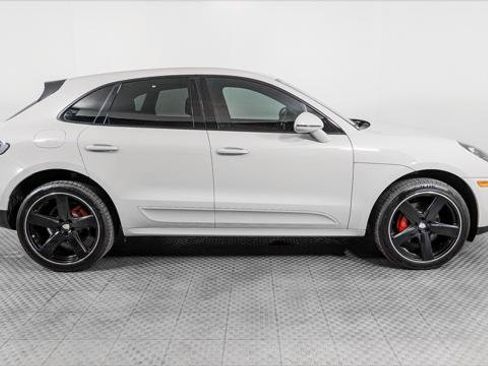 Used 2019 Porsche Macan AWD/4WD image 9