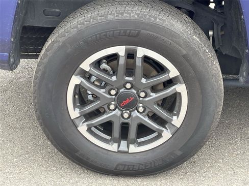 Used 2024 Toyota Tacoma TRD Sport w/ TRD Sport Upgrade Package AWD/4WD image 11