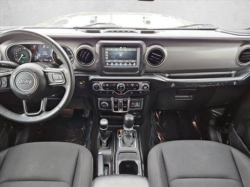 Used 2023 Jeep Wrangler Unlimited AWD/4WD image 16