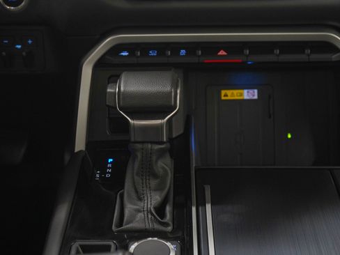 Used 2023 Toyota Tundra Platinum AWD/4WD image 19