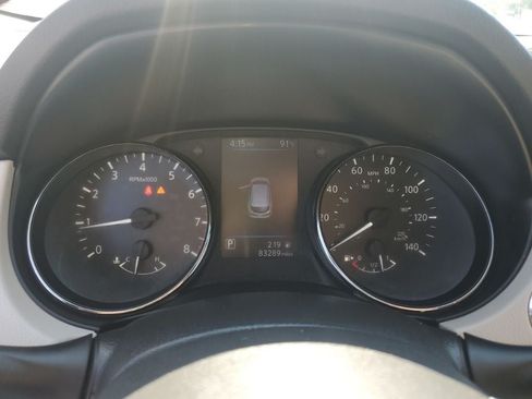 Used 2019 Nissan Rogue Sport SL w/ Premium Package FWD image 31