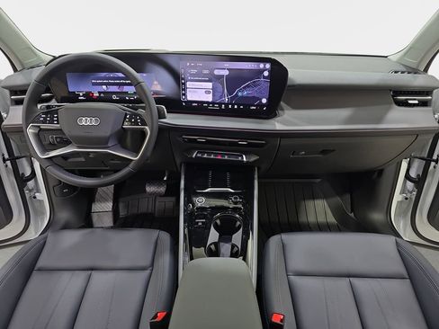 New 2026 Audi Q3 quattro 2.0T AWD/4WD image 9