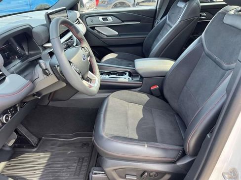 Used 2025 Ford Explorer ST w/ Sun And Sound Package image 21