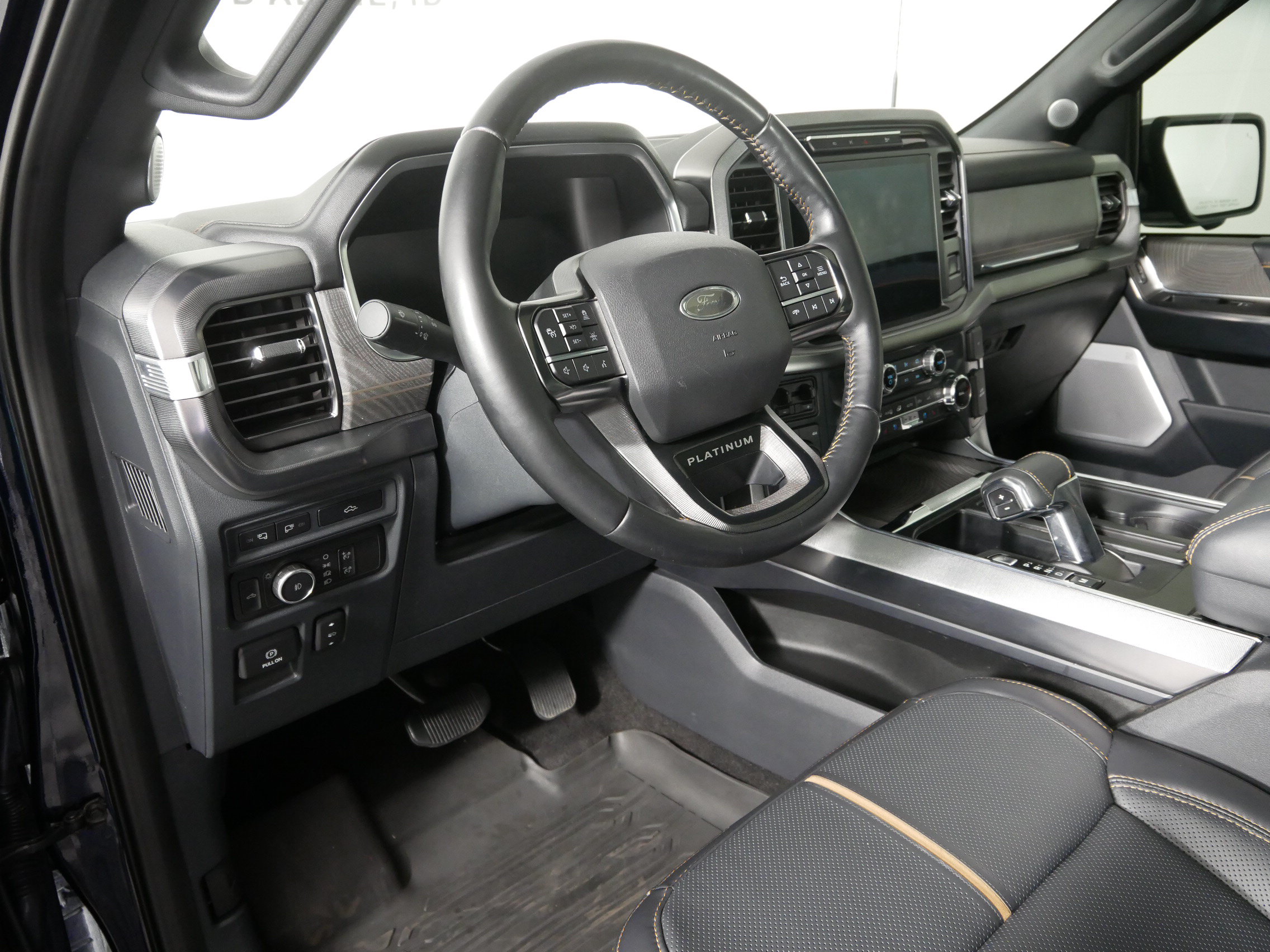 Used 2022 Ford F150 Platinum w/ Equipment Group 701A High AWD/4WD image 10