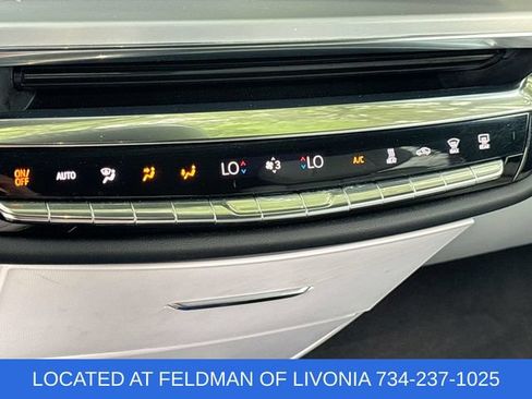 Used 2024 Cadillac Lyriq Luxury AWD/4WD image 17