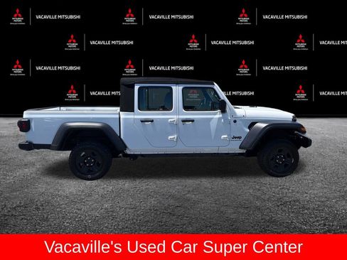 Used 2024 Jeep Gladiator Sport AWD/4WD image 6