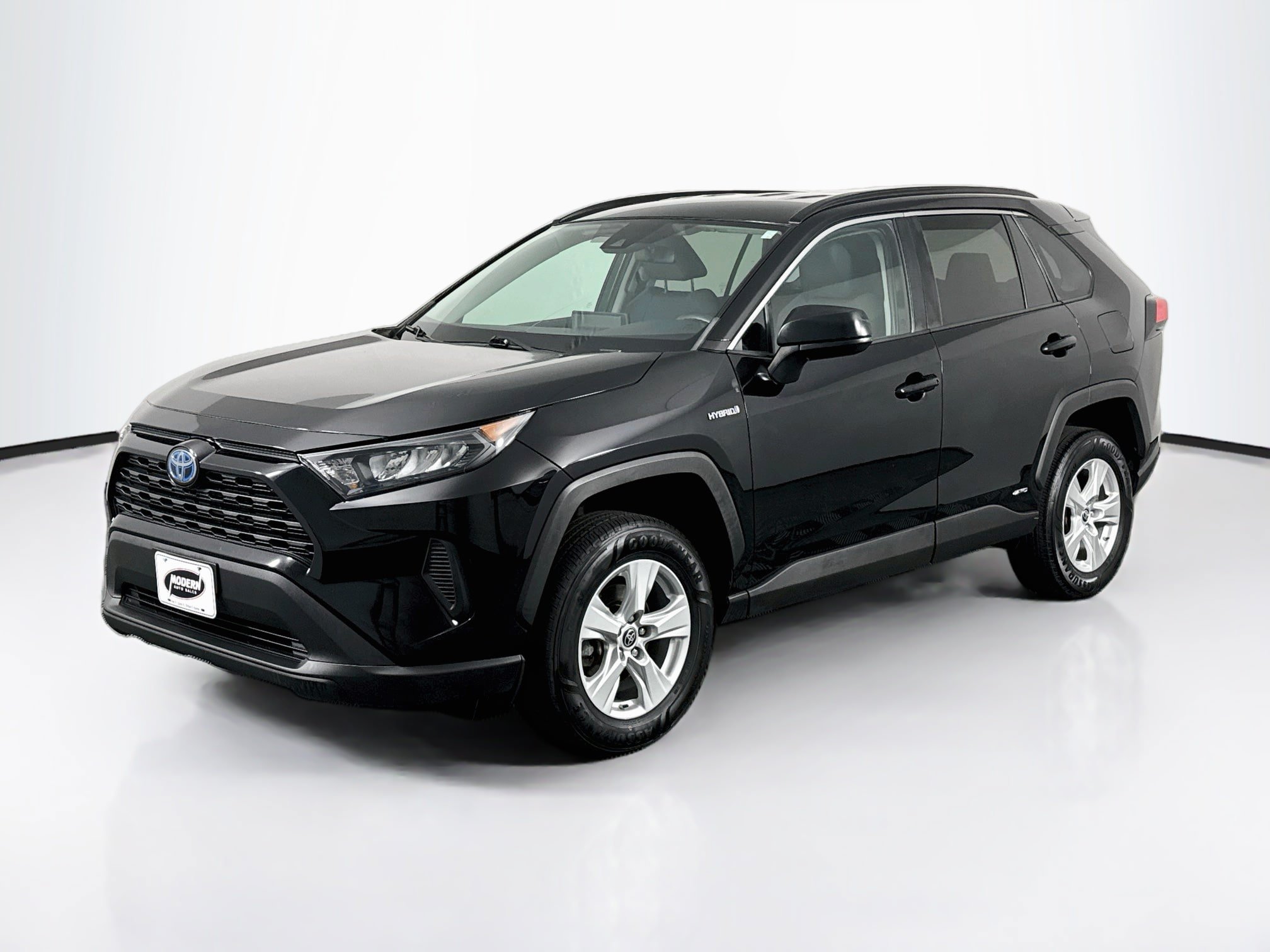 Used 2021 Toyota RAV4 LE AWD/4WD image 10