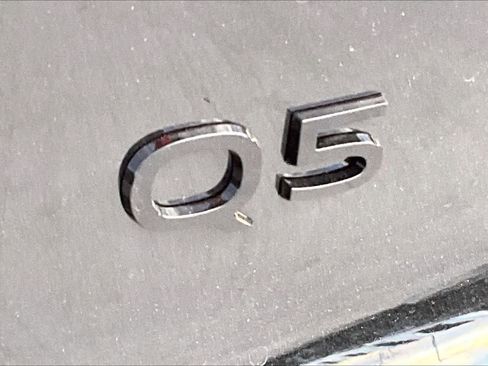 New 2025 Audi Q5 Premium Plus image 15