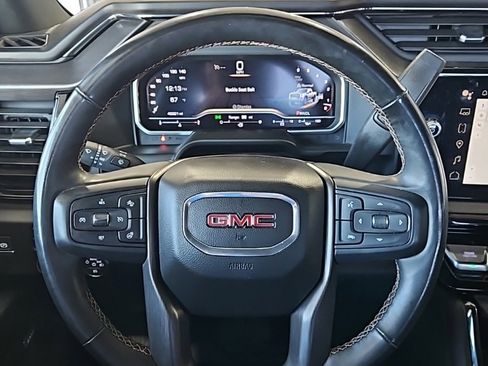 Used 2024 GMC Sierra 2500 AT4 image 36