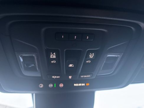 Used 2025 GMC Sierra 1500 Denali Ultimate image 37