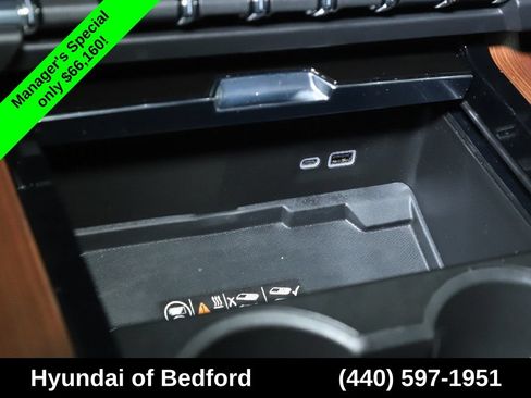 Used 2025 GMC Yukon Denali AWD/4WD image 32