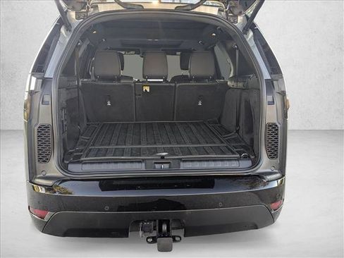 Used 2021 Land Rover Discovery S R-Dynamic image 6