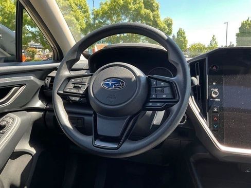 Used 2025 Subaru Crosstrek 2.5i Premium AWD/4WD image 19