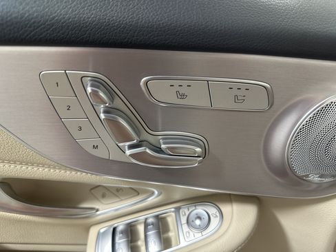 Used 2021 Mercedes-Benz C 300 Cabriolet image 10