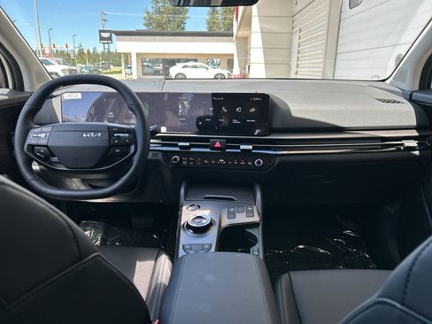 New 2026 Kia Sportage EX AWD/4WD image 16