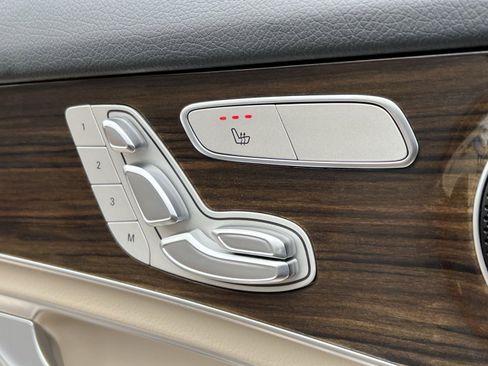 Certified 2019 Mercedes-Benz GLC 300 GLC 300 image 34