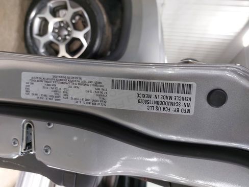 Used 2022 Jeep Compass Trailhawk w/ Trailhawk Convenience Group image 34