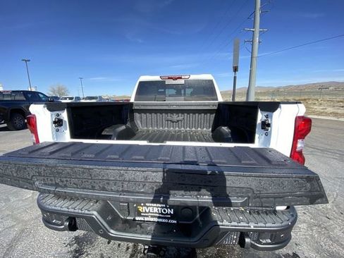 New 2026 Chevrolet Silverado 1500 ZR2 w/ ZR2 Bison Edition AWD/4WD image 24